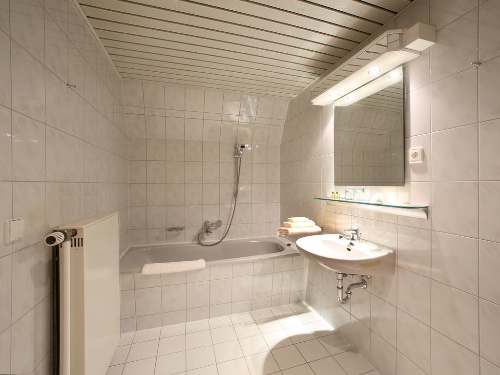 ホテルLandhaus Marsdorf ドレスデン エクステリア 写真
